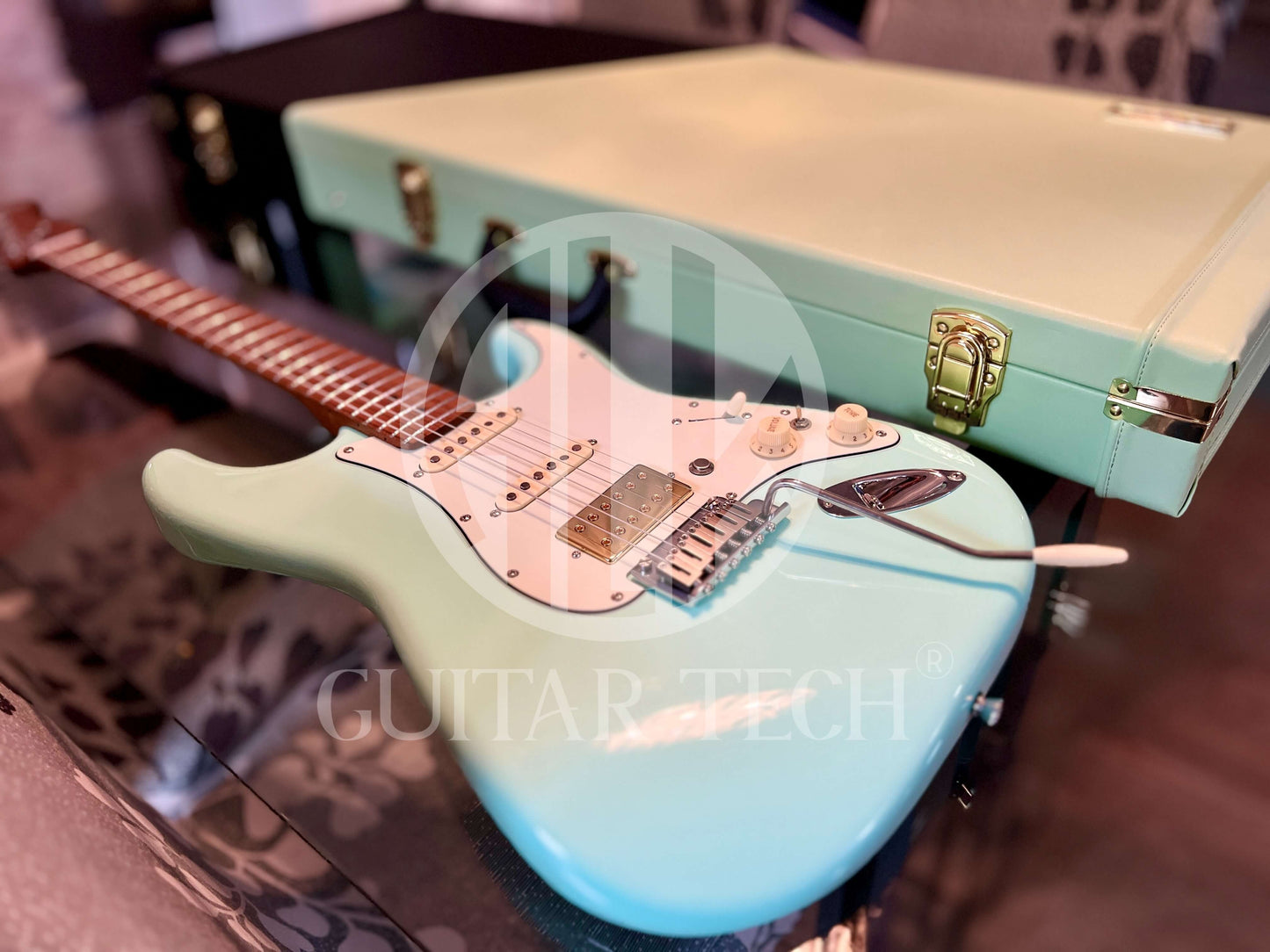 MODERN STRAT HSS STAINLESS SURF GREEN + HSC